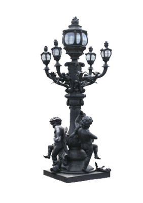 European Style Cast Iron Light Pole Modern Design Outdoor For Garden