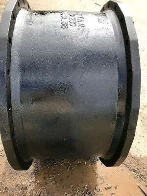 36" MJ Long Pattern Cast Iron Pipe Fittings Solid Long Sleeve FBE / Cement Lining